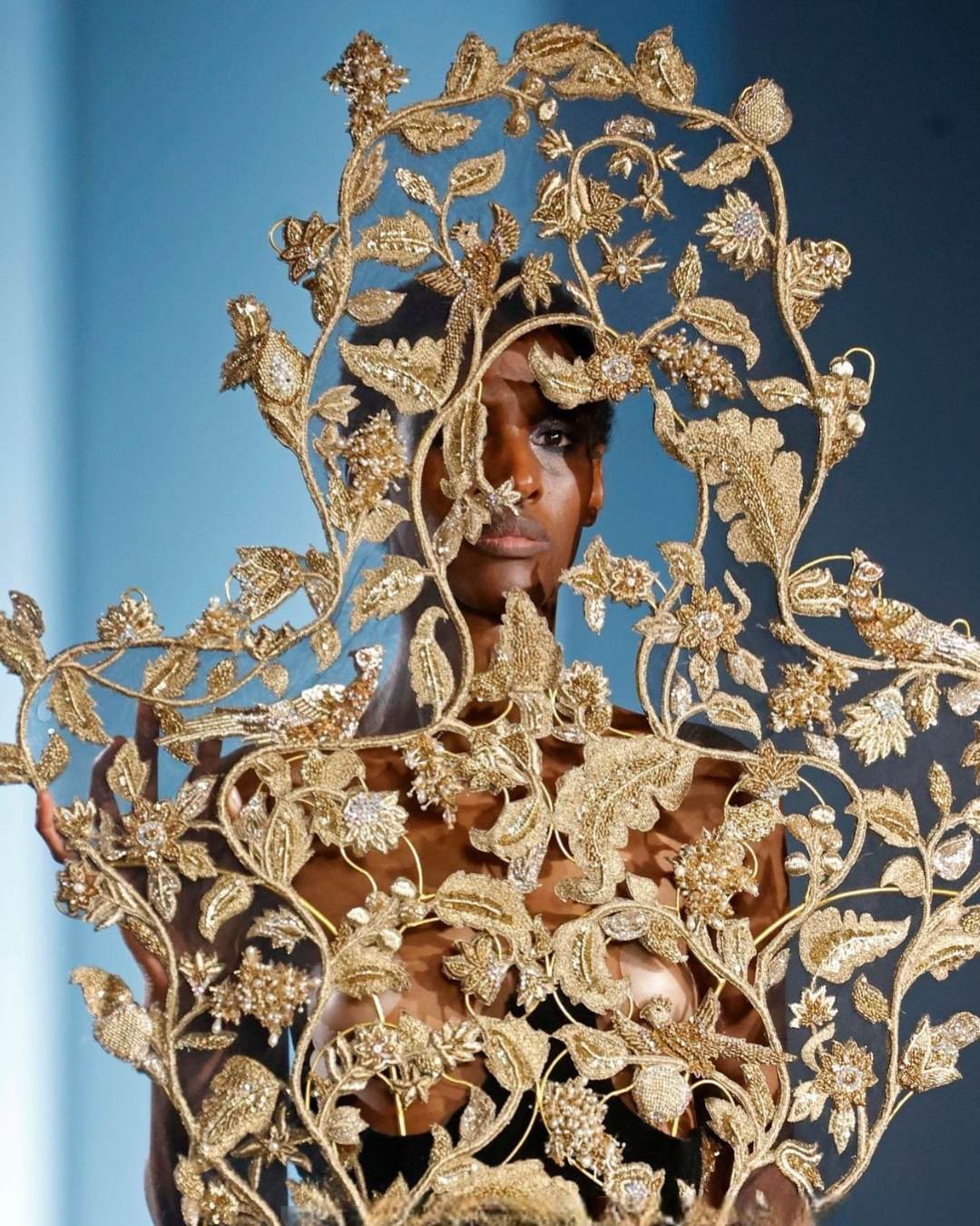 RAHUL MISHRA SHOWS US HOW SMALL WE ARE IN HAUTE COUTURE
