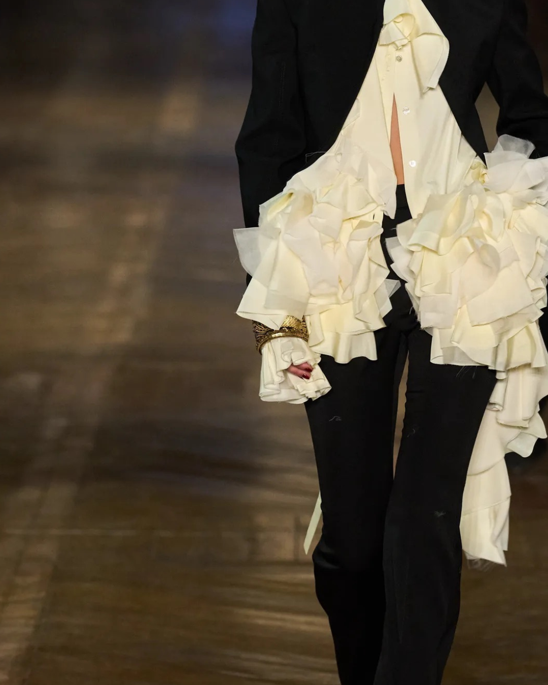 THE INSOMNIA THAT AWAKENED ALEXANDER MCQUEEN IN FALL/WINTER 2025