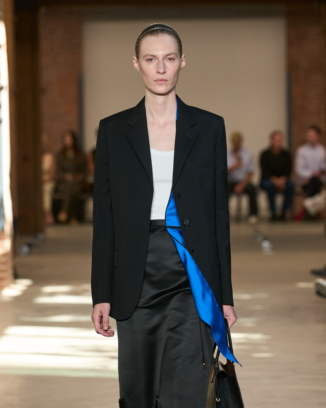 VERONICA LEONI’S CALVIN KLEIN DEBUT: AMERICAN MINIMALISM REIMAGINED FOR SPRING 2027