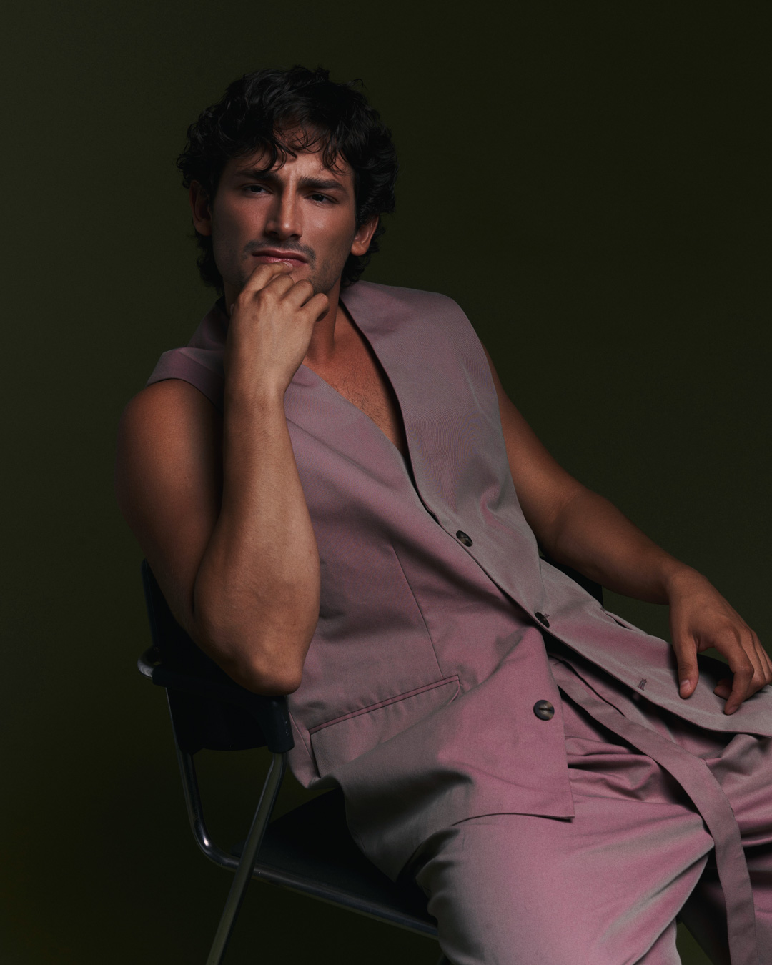 LIES, SECRETS, AND A LEAP OF FAITH: EMILIO OSORIO OPENS UP ABOUT EL OTRO PADRE
