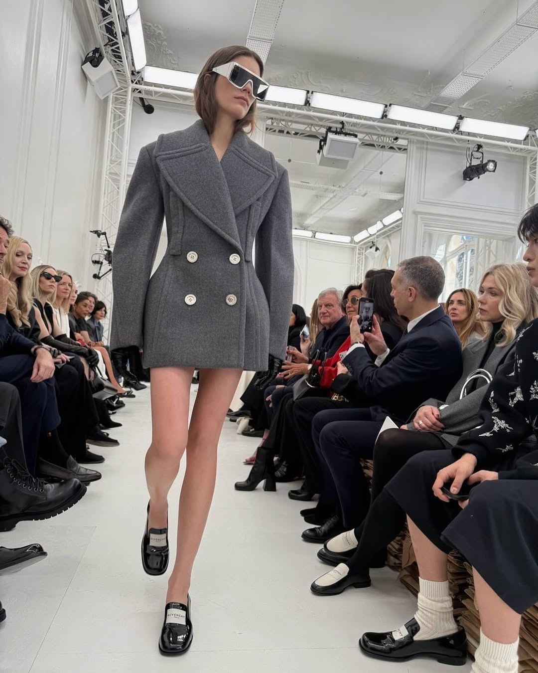 GIVENCHY REINVENTS ITSELF WITH SARAH BURTON
