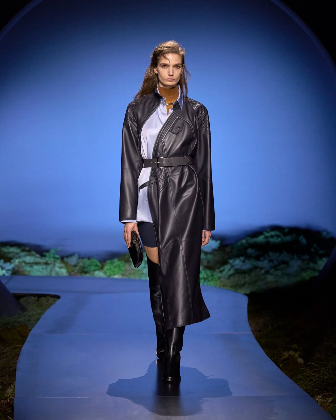 HERMÈS FALL/WINTER 2026-27: FASHION IN A LIMINAL SPACE