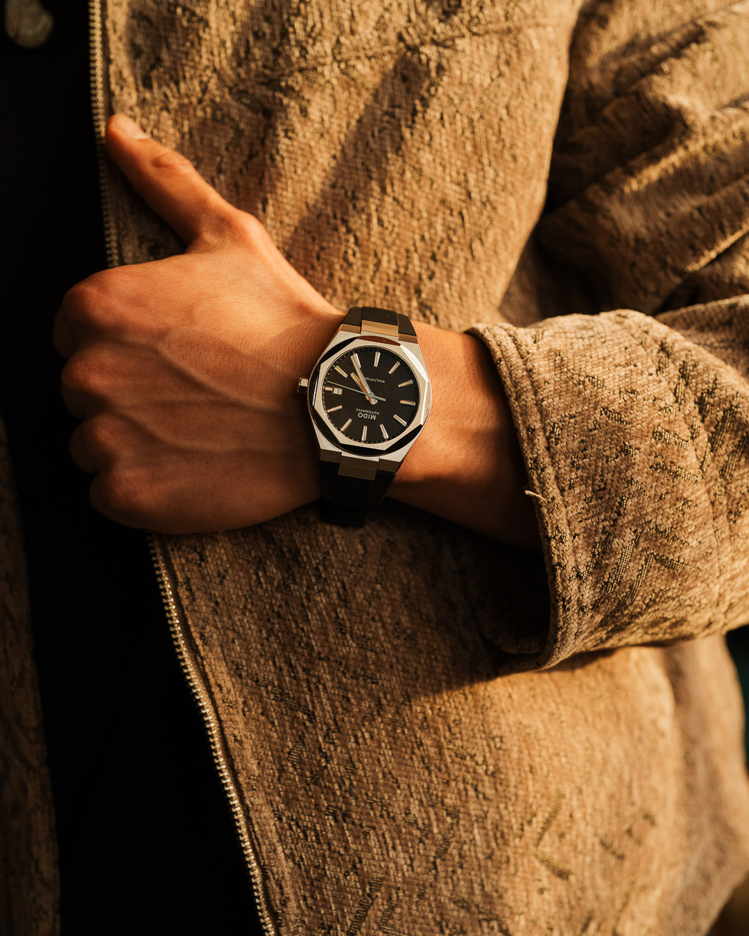 SHARED TIME: MIDO MULTIFORT 8 ONE CROWN