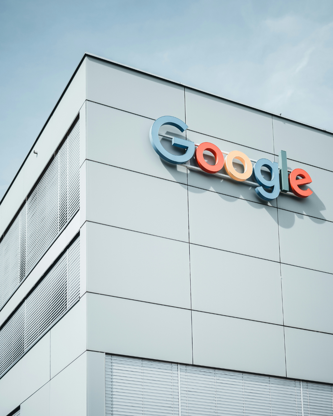 “CALIFORNIA PREFERS NOT TO UPSET SILICON VALLEY: VETOES LAW THAT WOULD REGULATE ARTIFICIAL INTELLIGENCE”.